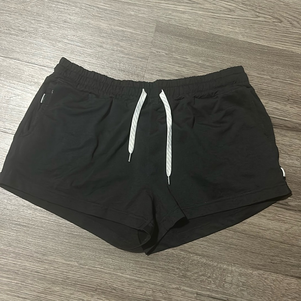 Women’s Vuori halo performance short, black size medium